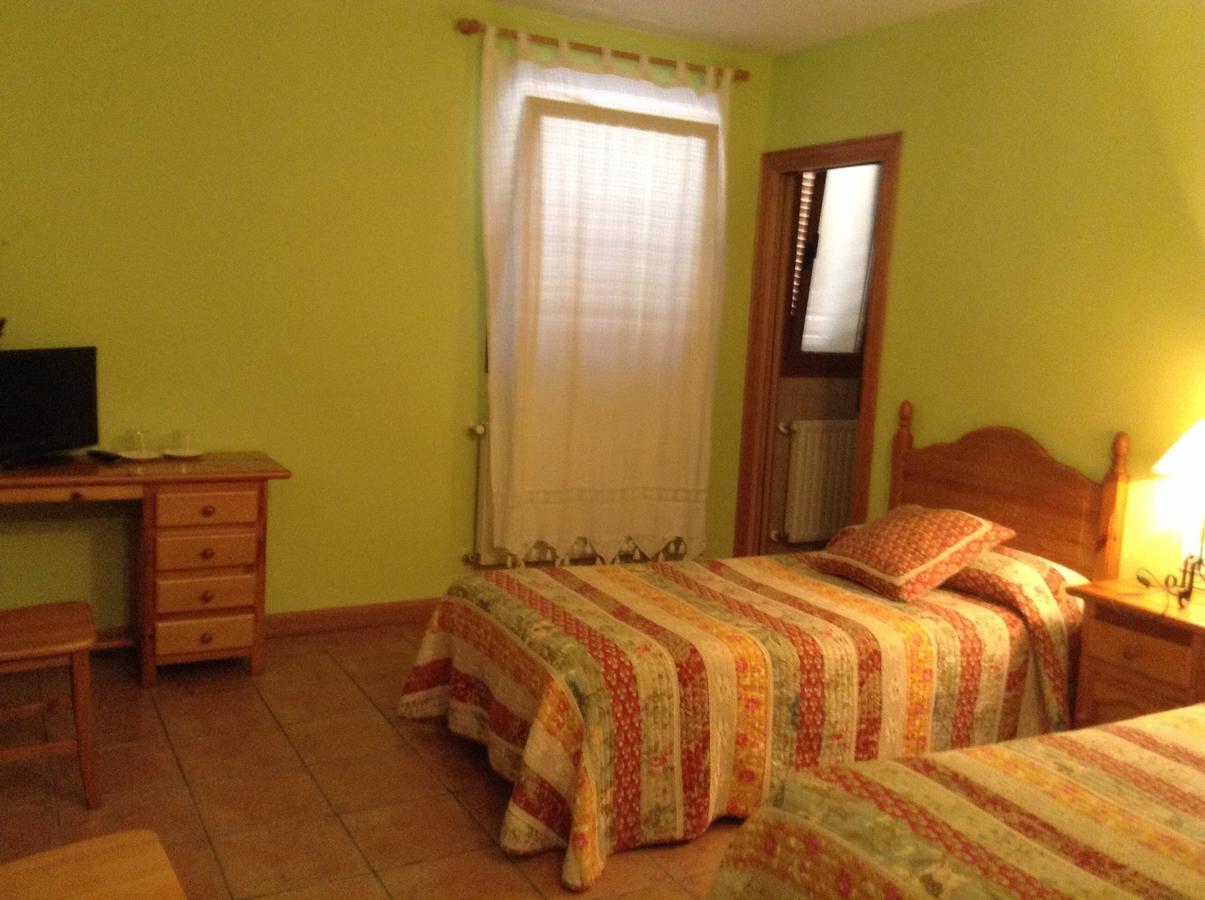 Uterga Hostal Camino Del Perdon المظهر الخارجي الصورة